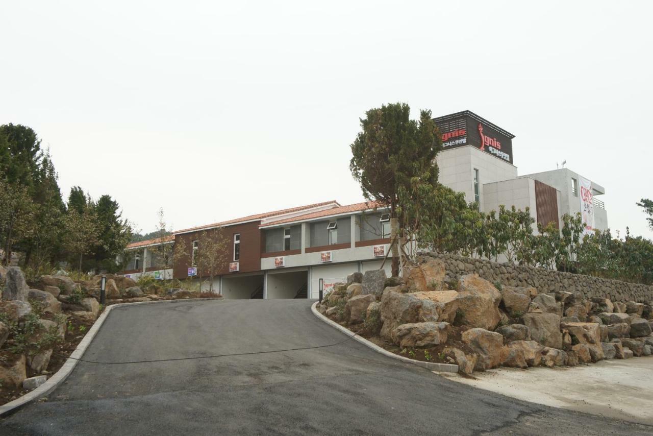 Ignis Motel Jeju Exterior photo