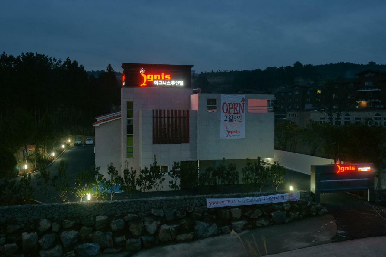 Ignis Motel Jeju Exterior photo